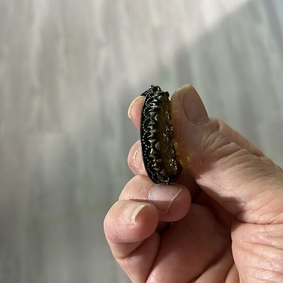 R&R Citron Colored Druze Oval with Intricate Design inlay - Picture 6 of 6